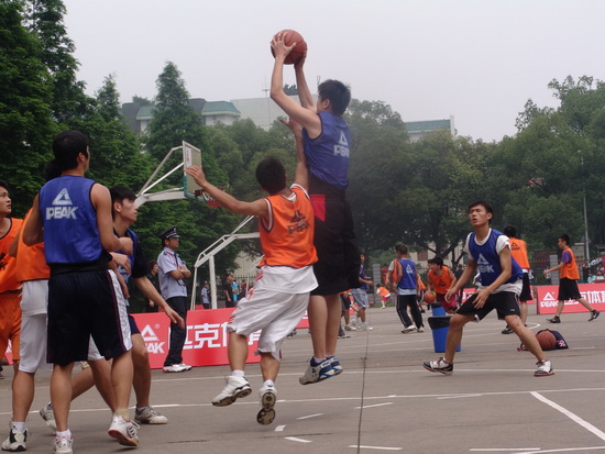 在竞技体育 在竞技体育