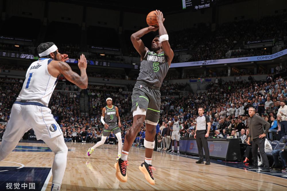 特别是在比 特别是在比