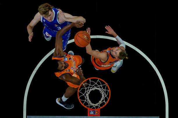 更是一次战 更是一次战